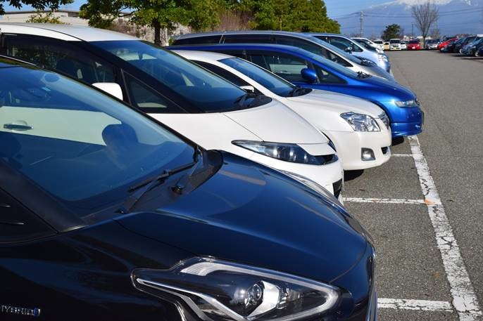 大規模修繕工事中の駐車場移動、どうする?管理組合が知るべき全知識とスムーズな運用術